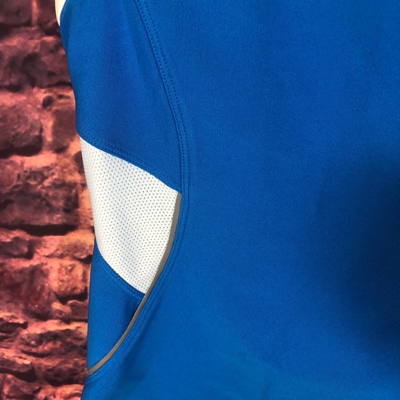 Nike small active racer back - Picture 5 of 8